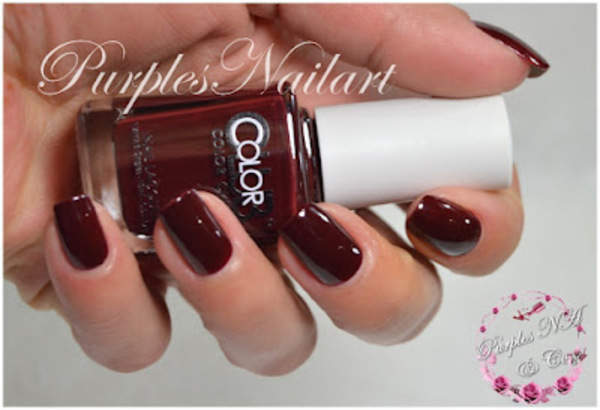 Nail polish swatch / manicure of shade Color Club Rocky Mountain High