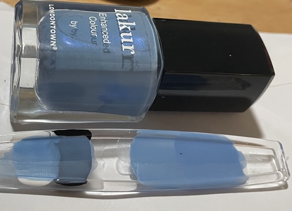 Nail polish swatch / manicure of shade Londontown Tidal