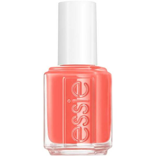 Nail polish swatch / manicure of shade essie Don't Kid Yourself