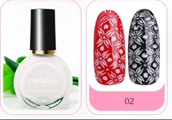 Nail polish swatch / manicure of shade Pinpai 02