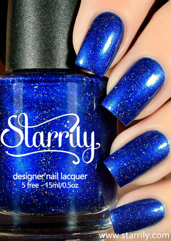 Nail polish swatch / manicure of shade Starrily Heart of the Ocean
