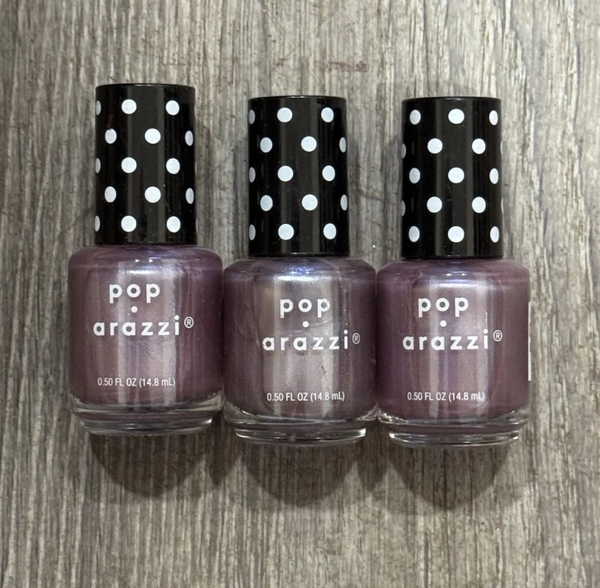 Nail polish swatch / manicure of shade Pop-arazzi Guest of Honor