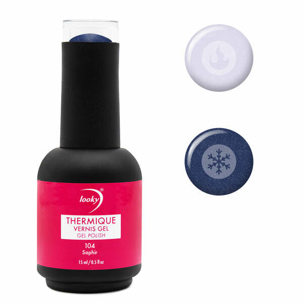 Nail polish swatch / manicure of shade Looky Saphir