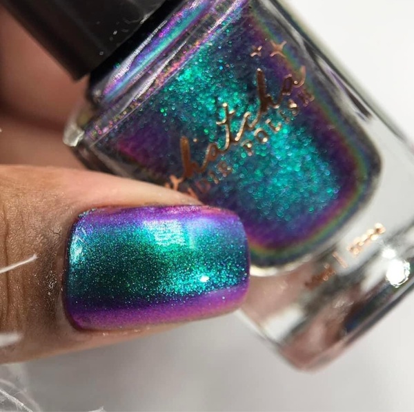 Nail polish swatch / manicure of shade Whatcha Mermaid Tail