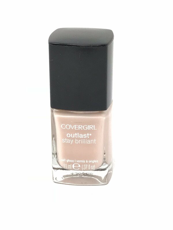 Nail polish swatch / manicure of shade CoverGirl Daisy Bloom