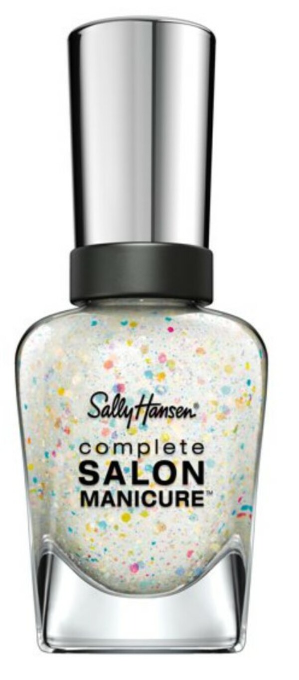 Nail polish swatch / manicure of shade Sally Hansen complete salon manicure Snow Globe
