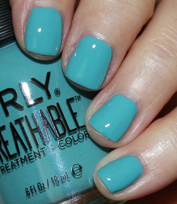 Nail polish swatch / manicure of shade Orly Breathable Detox My Socks Off