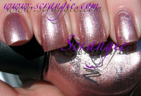Nail polish swatch / manicure of shade Nicole by OPI It Starts With Me