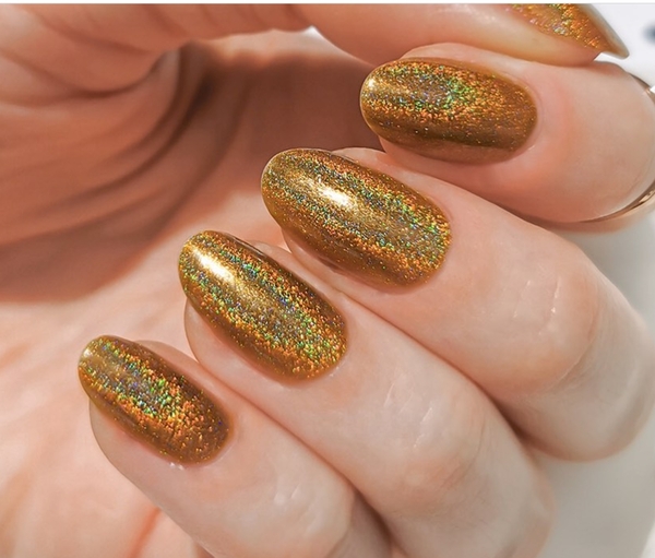 Nail polish swatch / manicure of shade I Scream Nails Dripping in Holo