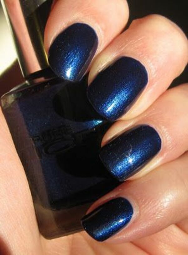 Nail polish swatch / manicure of shade Pure Ice Midnight Magic