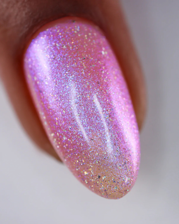 Nail polish swatch / manicure of shade Mooncat Moonrise