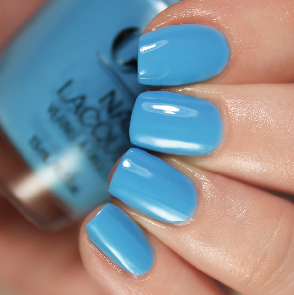 Nail polish swatch / manicure of shade OPI My Job is Beach