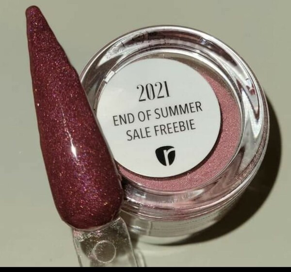 Nail polish swatch / manicure of shade Revel 2021 End of Summer Freebie