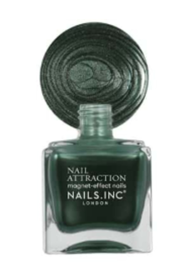 Nail polish swatch / manicure of shade Nails.inc Play the Field