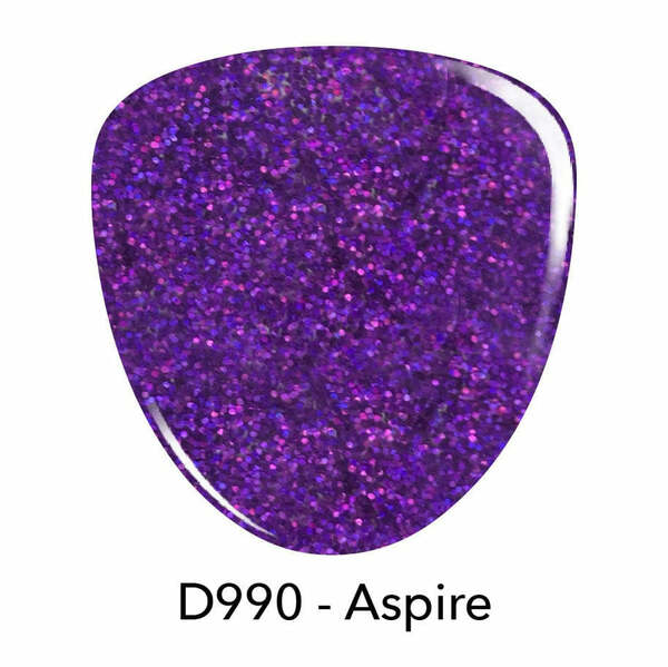 Nail polish swatch / manicure of shade Revel Aspire