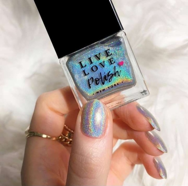 Nail polish swatch / manicure of shade Live Love Polish Casting Call