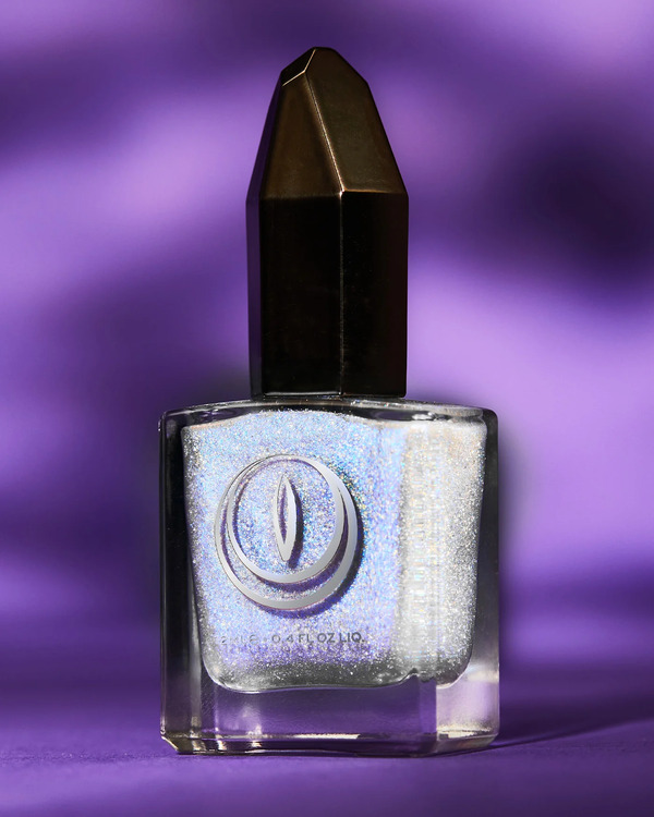 Nail polish swatch / manicure of shade Mooncat Heavenmetal