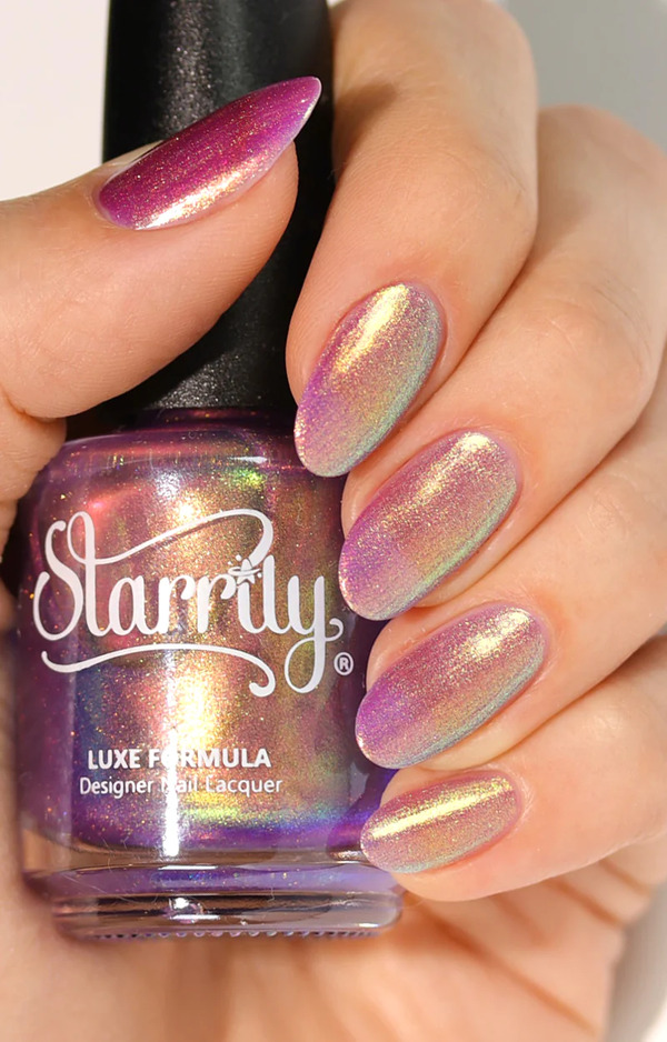 Nail polish swatch / manicure of shade Starrily Wizard Duel Chrome