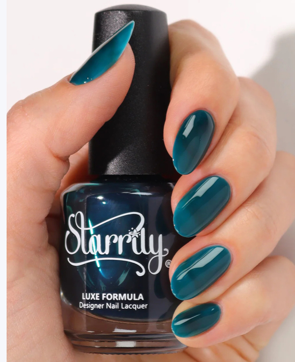 Nail polish swatch / manicure of shade Starrily Crystal Jelly