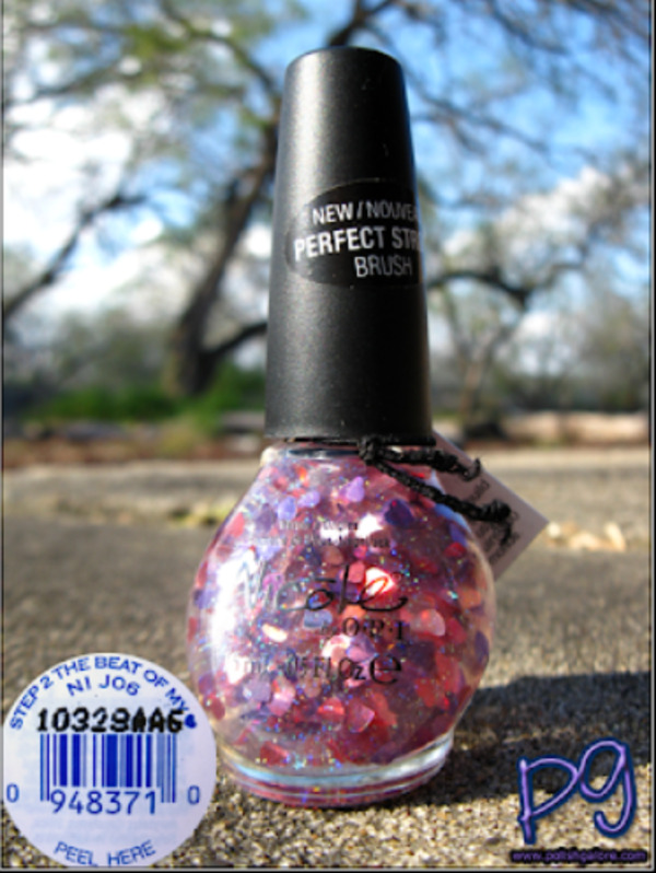 Nail polish swatch / manicure of shade Nicole by OPI Step 2 The Beat Of My ❤️