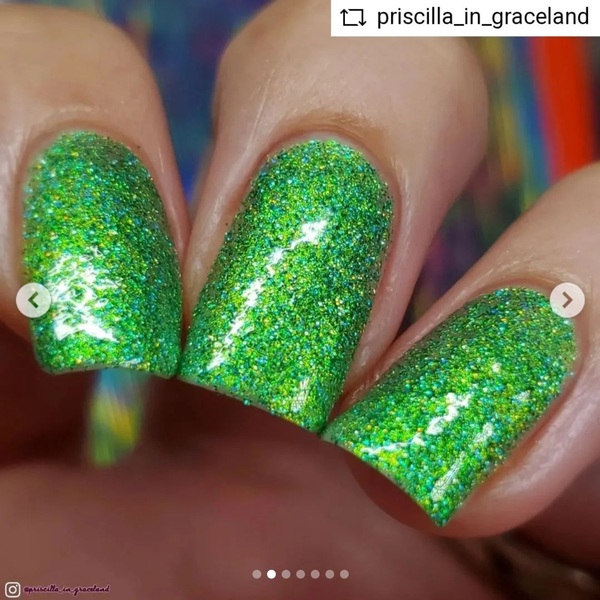 Nail polish swatch / manicure of shade Plus Life Lacquer Grass Roots