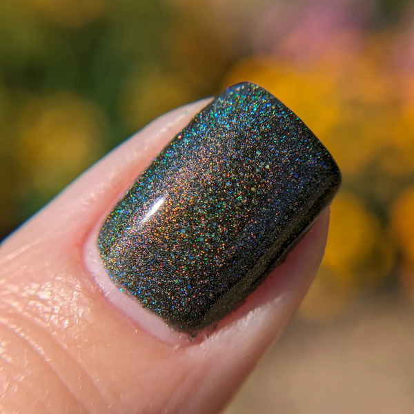 Nail polish swatch / manicure of shade Pinnacle Polish The Entwood
