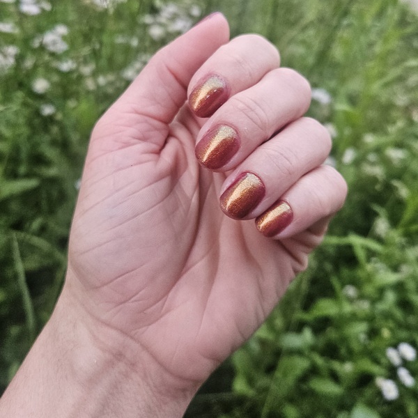 Nail polish swatch / manicure of shade Bee's Knees Lacquer Goddess of Rot