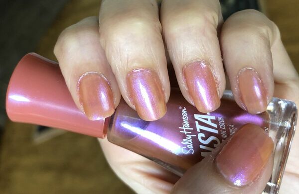 Nail polish swatch / manicure of shade Sally Hansen Insta-Dri Coral Commotion