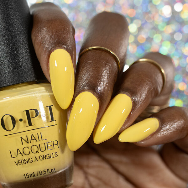 Nail polish swatch / manicure of shade OPI (Bee)FFR