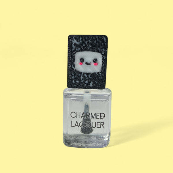 Nail polish swatch / manicure of shade Charmed lacquer Quick dry top coat