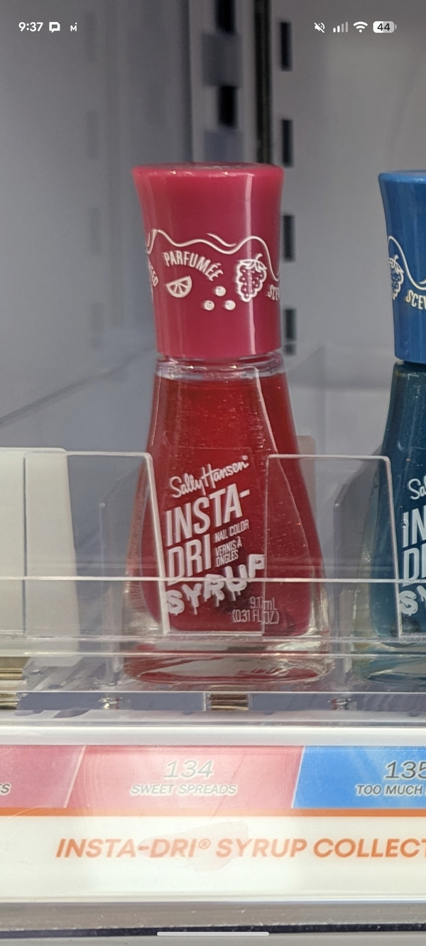 Nail polish swatch / manicure of shade Sally Hansen Insta-Dri Sweet Spreads