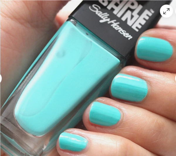 Nail polish swatch / manicure of shade Sally Hansen Triple Shine Dive in