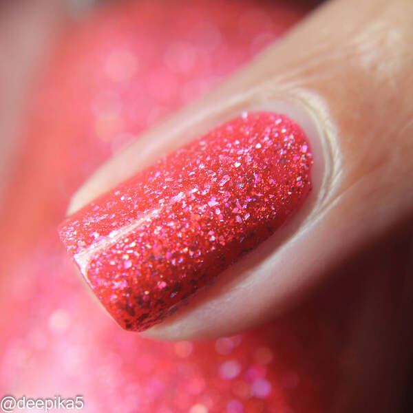 Nail polish swatch / manicure of shade Indigo Bananas Tequila sunset