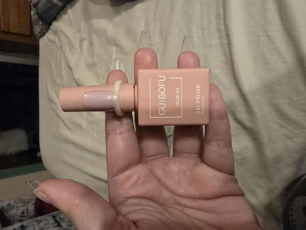 Nail polish swatch / manicure of shade Guibofu 020