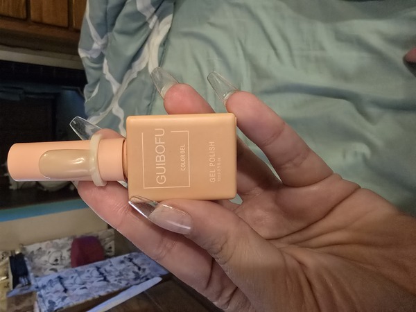 Nail polish swatch / manicure of shade Guibofu 021