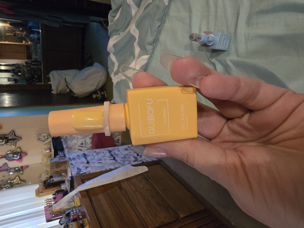 Nail polish swatch / manicure of shade Guibofu 033