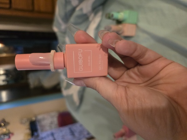 Nail polish swatch / manicure of shade Guibofu 064