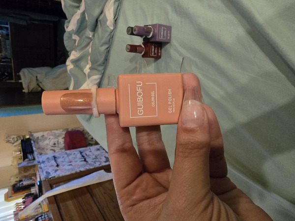 Nail polish swatch / manicure of shade Guibofu 117