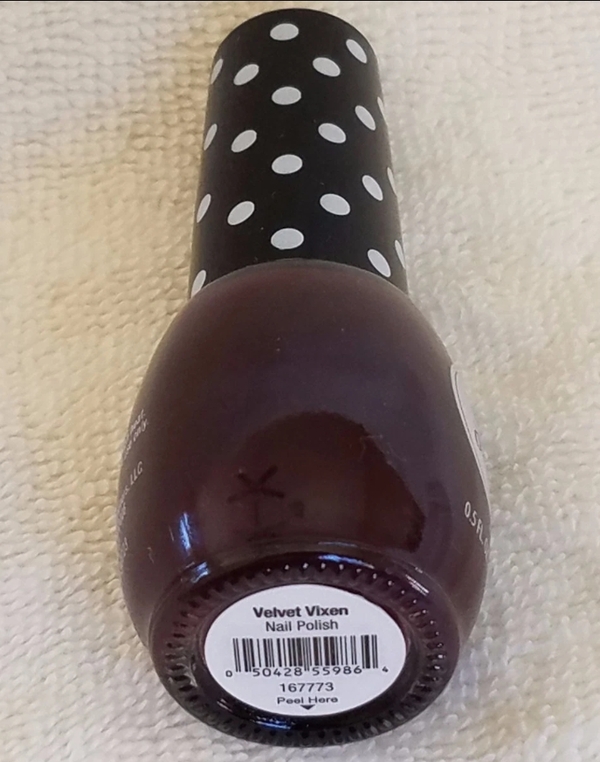 Nail polish swatch / manicure of shade Pop-arazzi Velvet Vixen