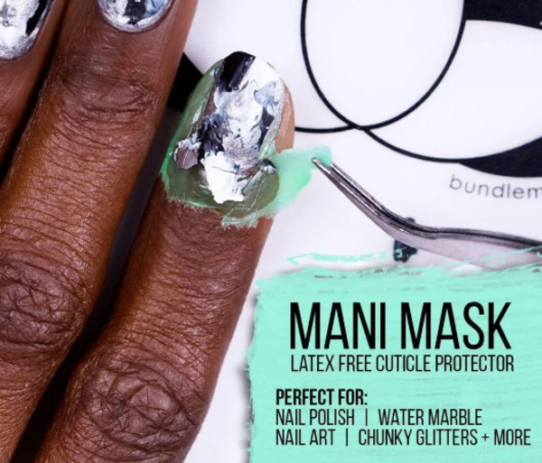 Nail polish swatch / manicure of shade Maniology Mani Mask