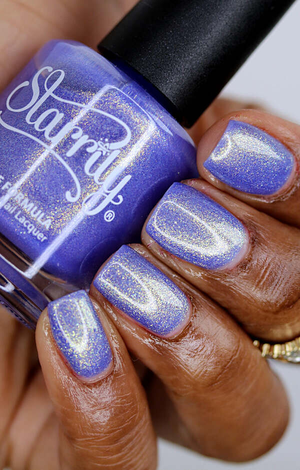 Nail polish swatch / manicure of shade Starrily Never After