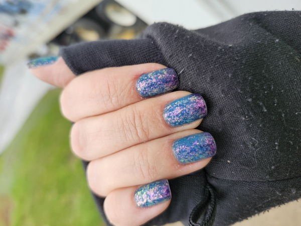 Nail polish swatch / manicure of shade Emily de Molly A Spot In The Woods