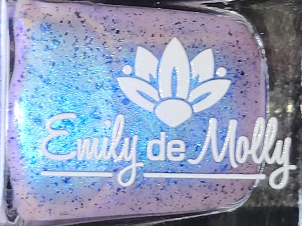 Nail polish swatch / manicure of shade Emily de Molly Pink Tourmaline