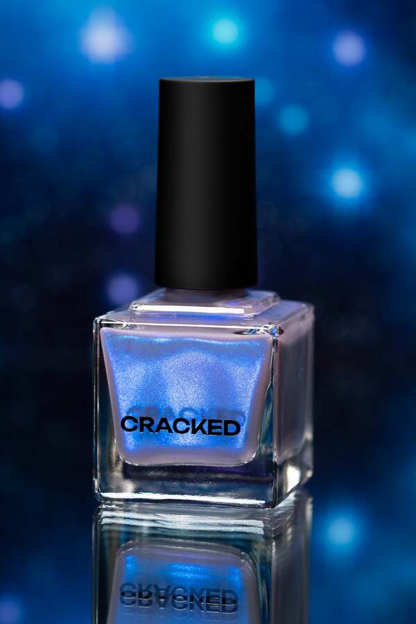Nail polish swatch / manicure of shade Cracked O-Type Star