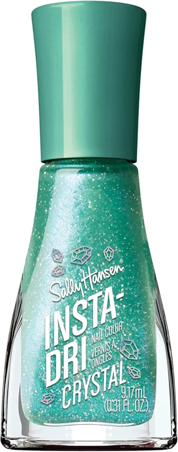 Nail polish swatch / manicure of shade Sally Hansen Aquamarine Aura