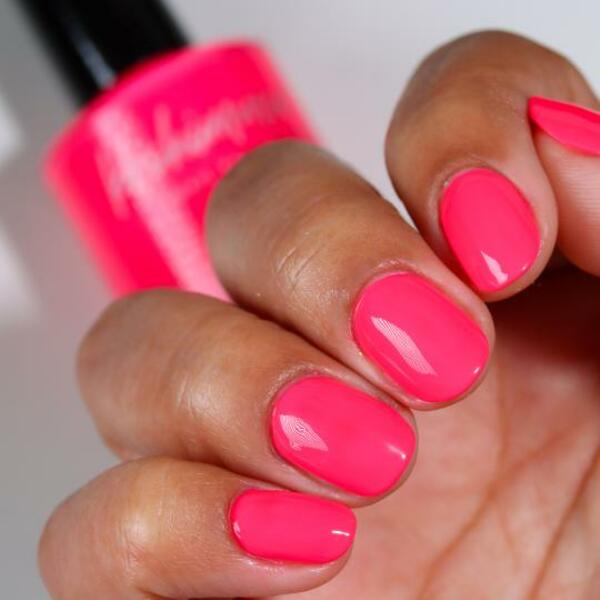 Nail polish swatch / manicure of shade KBShimmer Mix It Up