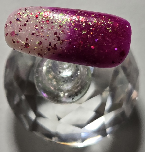 Nail polish swatch / manicure of shade Chamaeleon Nails Cellular Bloom