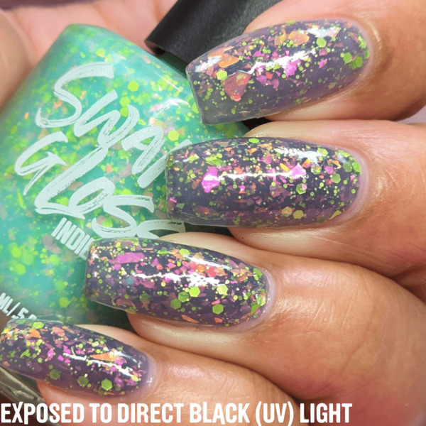 Nail polish swatch / manicure of shade Swamp Gloss Swift and Saddled