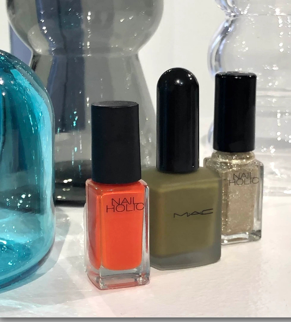 Nail polish swatch / manicure of shade MAC Ammunition