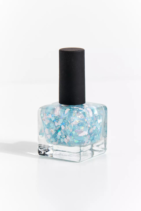 Nail polish swatch / manicure of shade Urban Outfitters Sweethearts